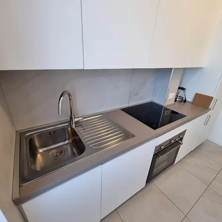 Apartment Maragda House Linate - Duomo- San Babila