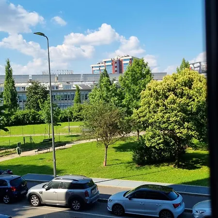 Maragda House Linate - Duomo- San Babila Apartment Milan